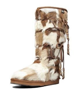 Women’s Lace-Up Faux Fur Winter Boots - Brown & White